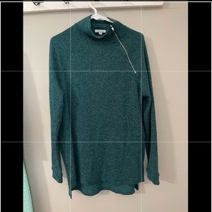 Dark green size zip mock turtleneck. Boutique. Worn once.